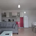 Cesme Suites Hotel apartamentowy Çeşme