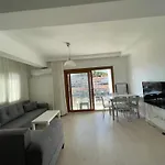 Cesme Suites Hotel apartamentowy Çeşme
